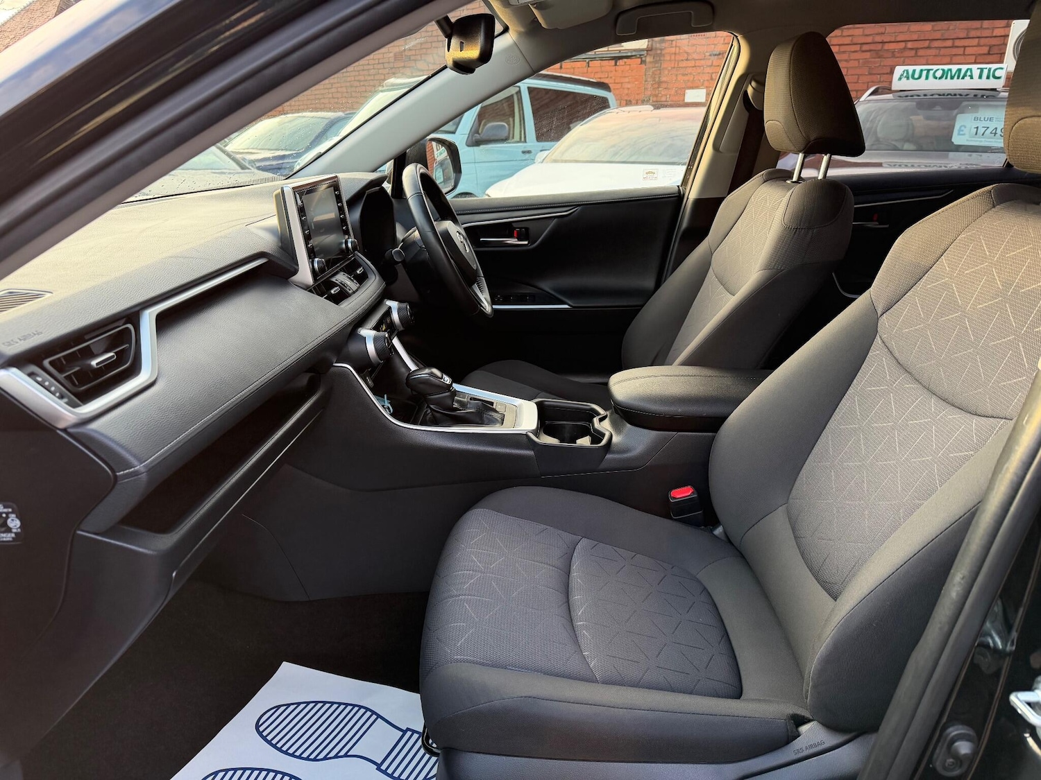 Used Toyota RAV4 2021 for sale - 76633436: Photo 23