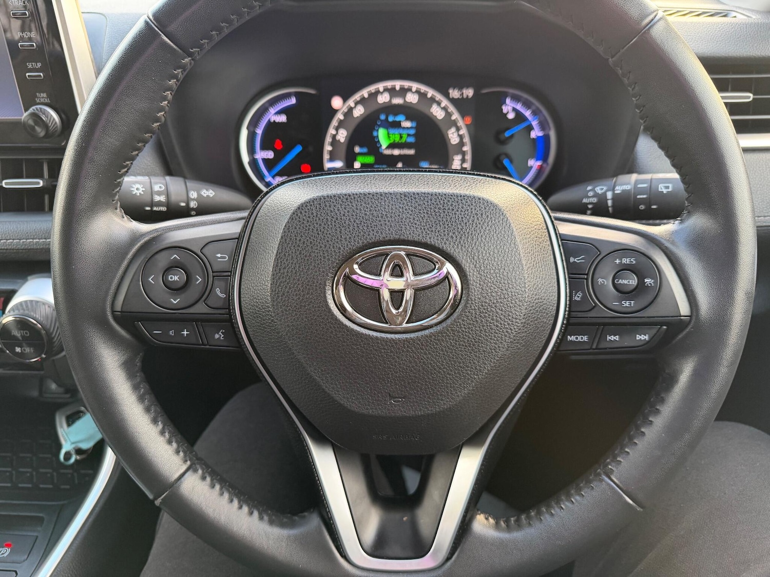 Used Toyota RAV4 2021 for sale - 76633436: Photo 24