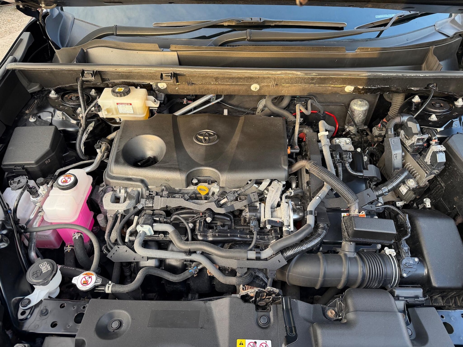 Used Toyota RAV4 2021 for sale - 76633436: Photo 35