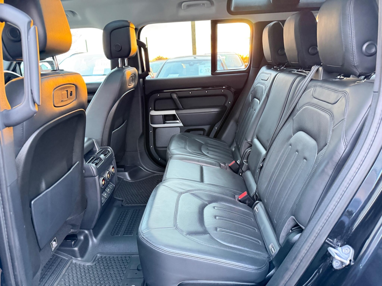 Used Land Rover Defender 110 2020 for sale - 77202594: Photo 12