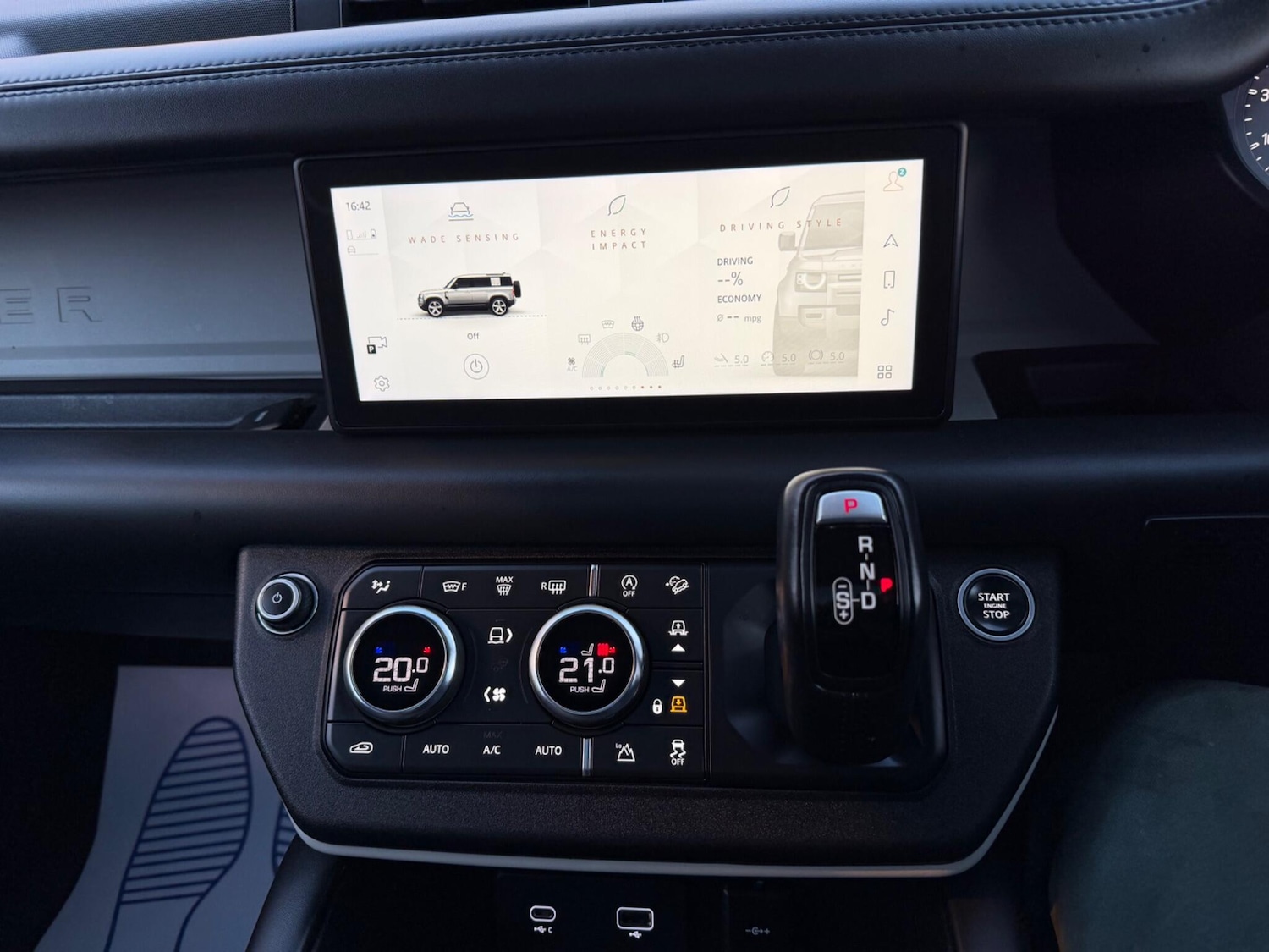 Used Land Rover Defender 110 2020 for sale - 77202594: Photo 31