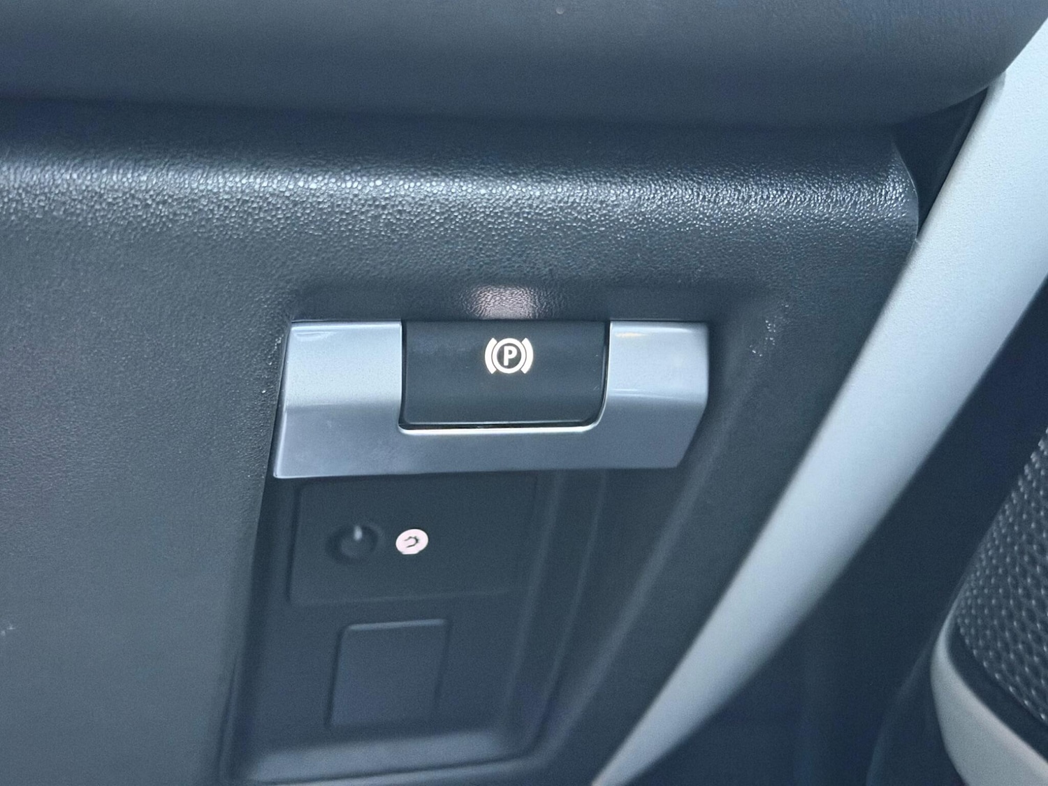 Used Land Rover Defender 110 2020 for sale - 77202594: Photo 41