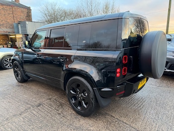 Used Land Rover Defender 110 2020 for sale - 77202594: Photo