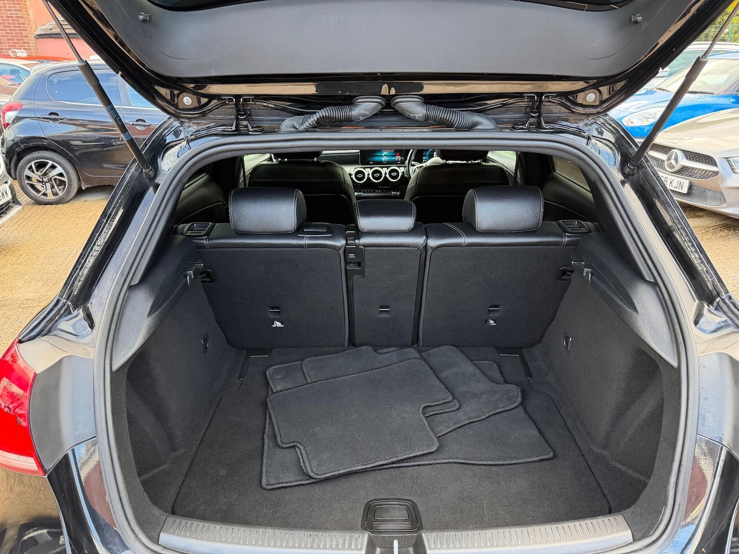 Used Mercedes-Benz A-Class 2018 for sale - 76996548: Photo 15