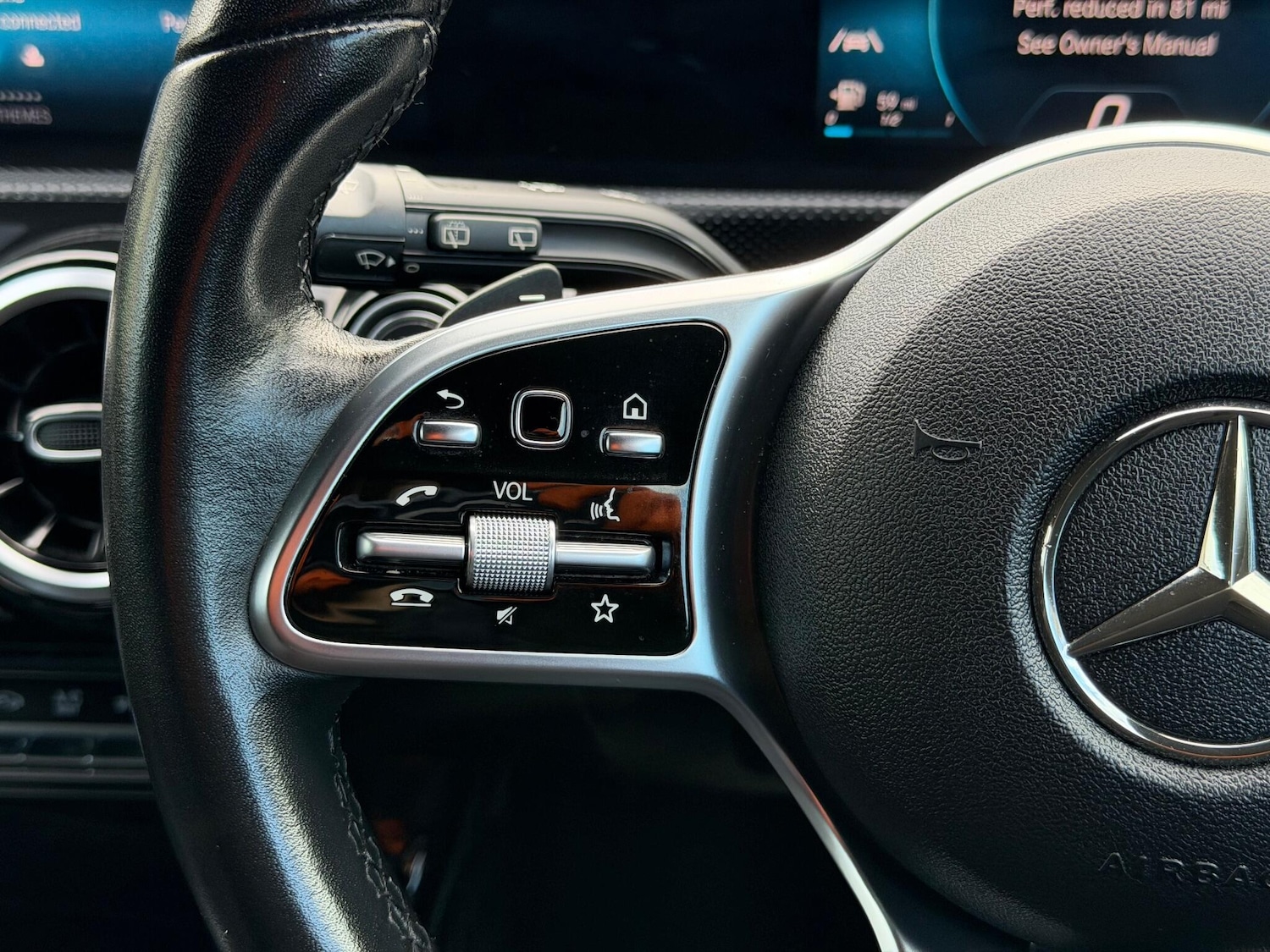 Used Mercedes-Benz A-Class 2018 for sale - 76996548: Photo 29