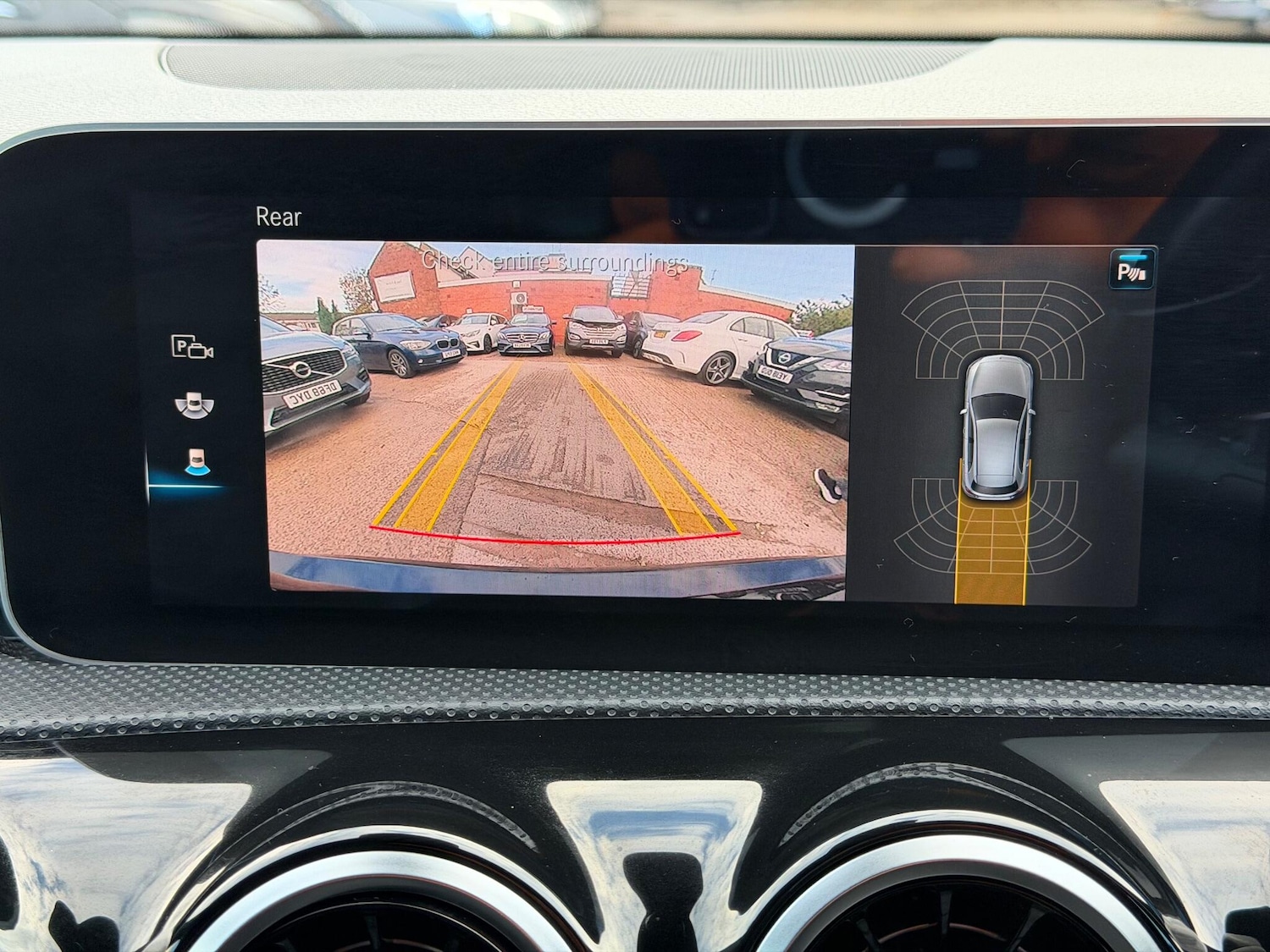 Used Mercedes-Benz A-Class 2018 for sale - 76996548: Photo 30