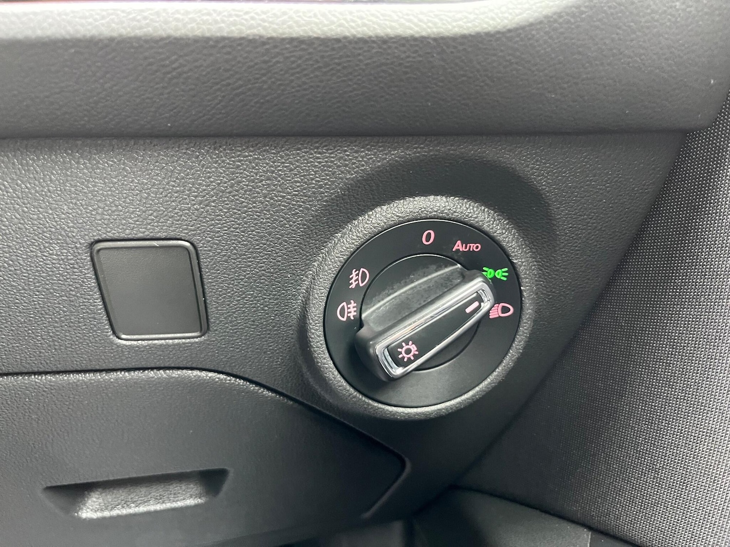 Vehicle 28