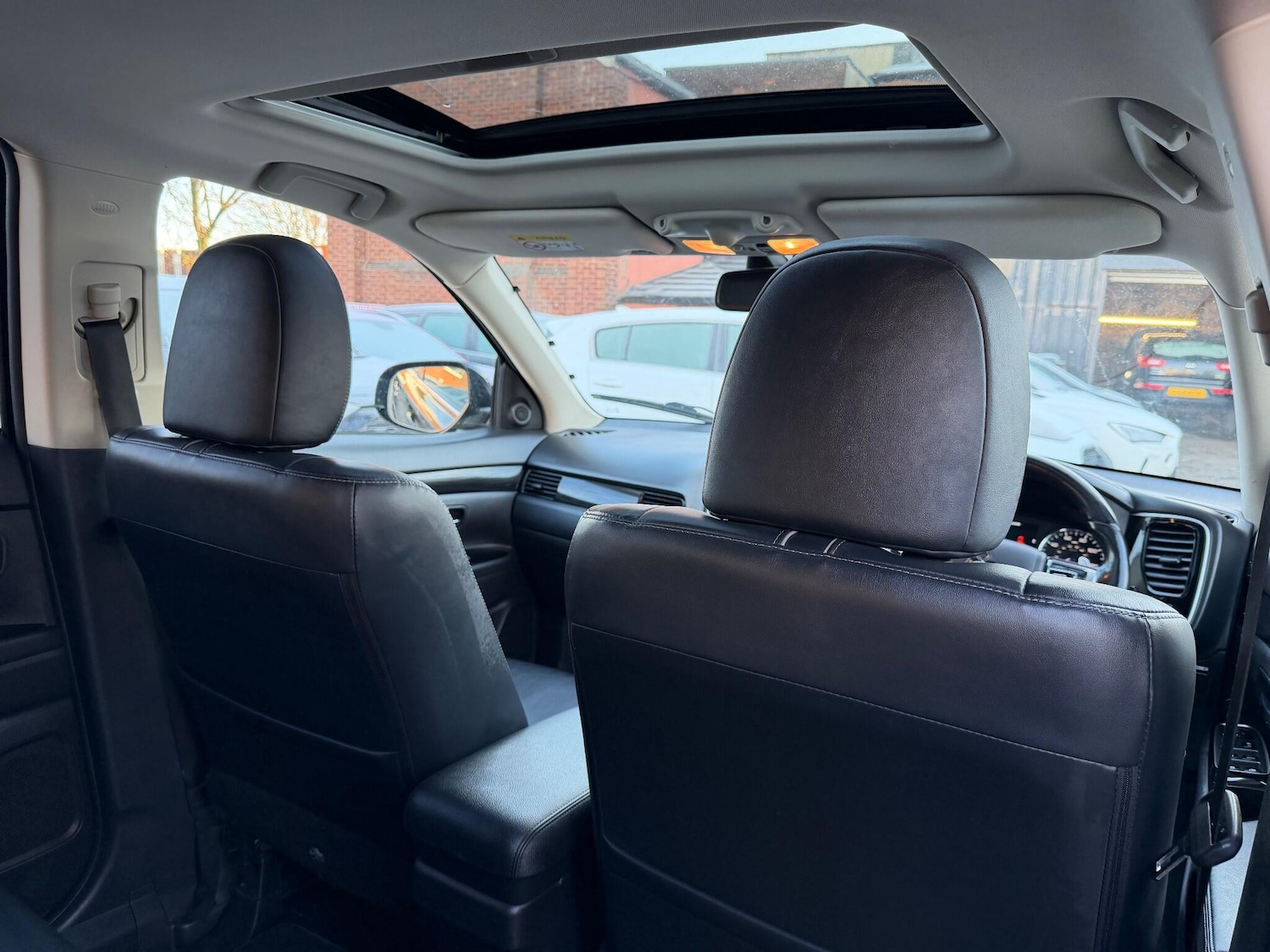 Used Mitsubishi Outlander 2016 for sale - 76657995: Photo 33