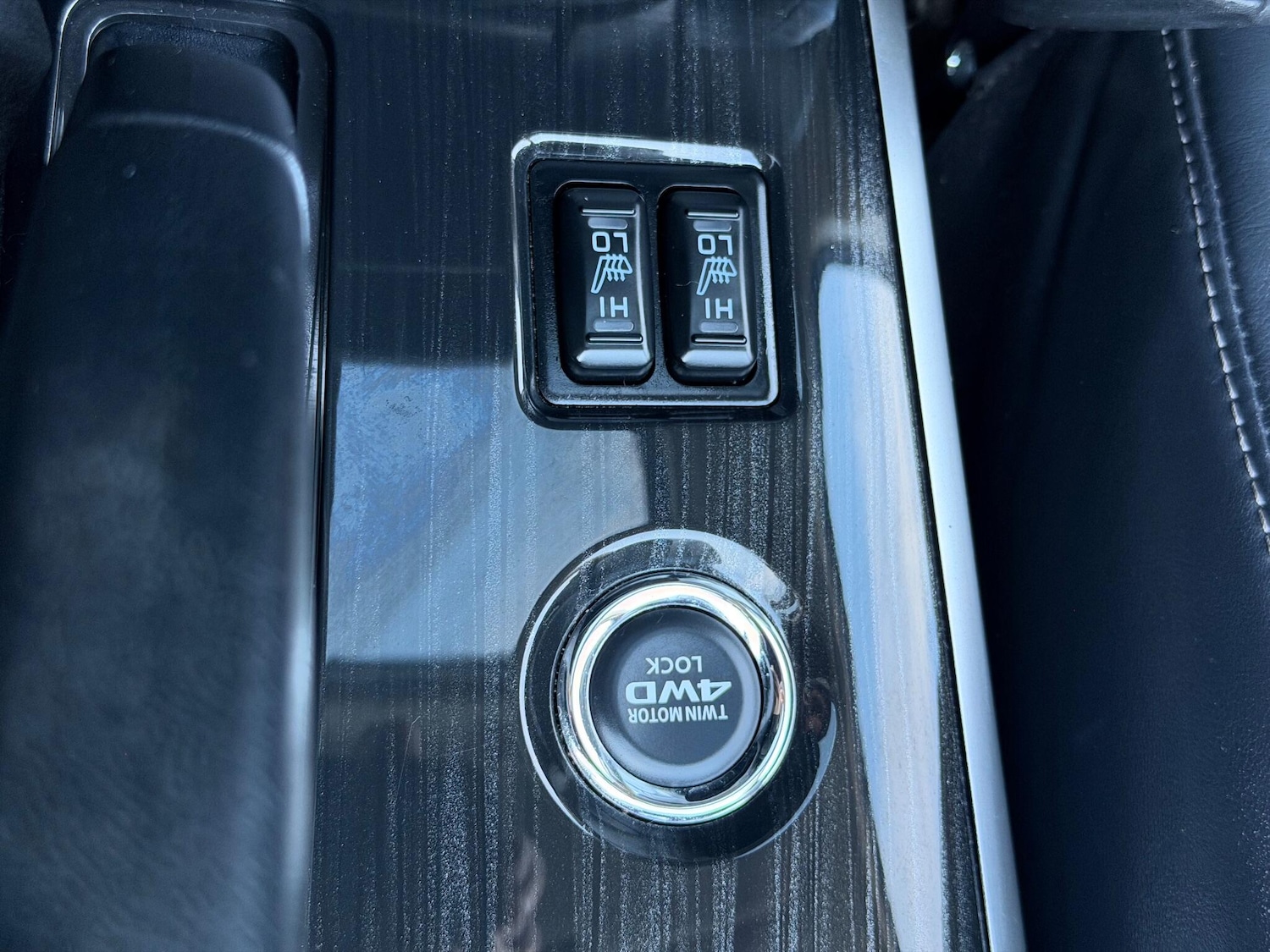 Used Mitsubishi Outlander 2016 for sale - 76657995: Photo 39