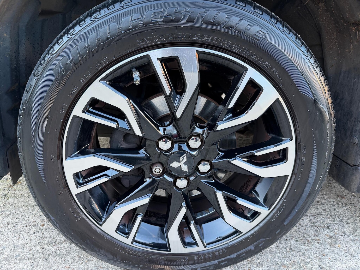 Used Mitsubishi Outlander 2016 for sale - 76657995: Photo 45