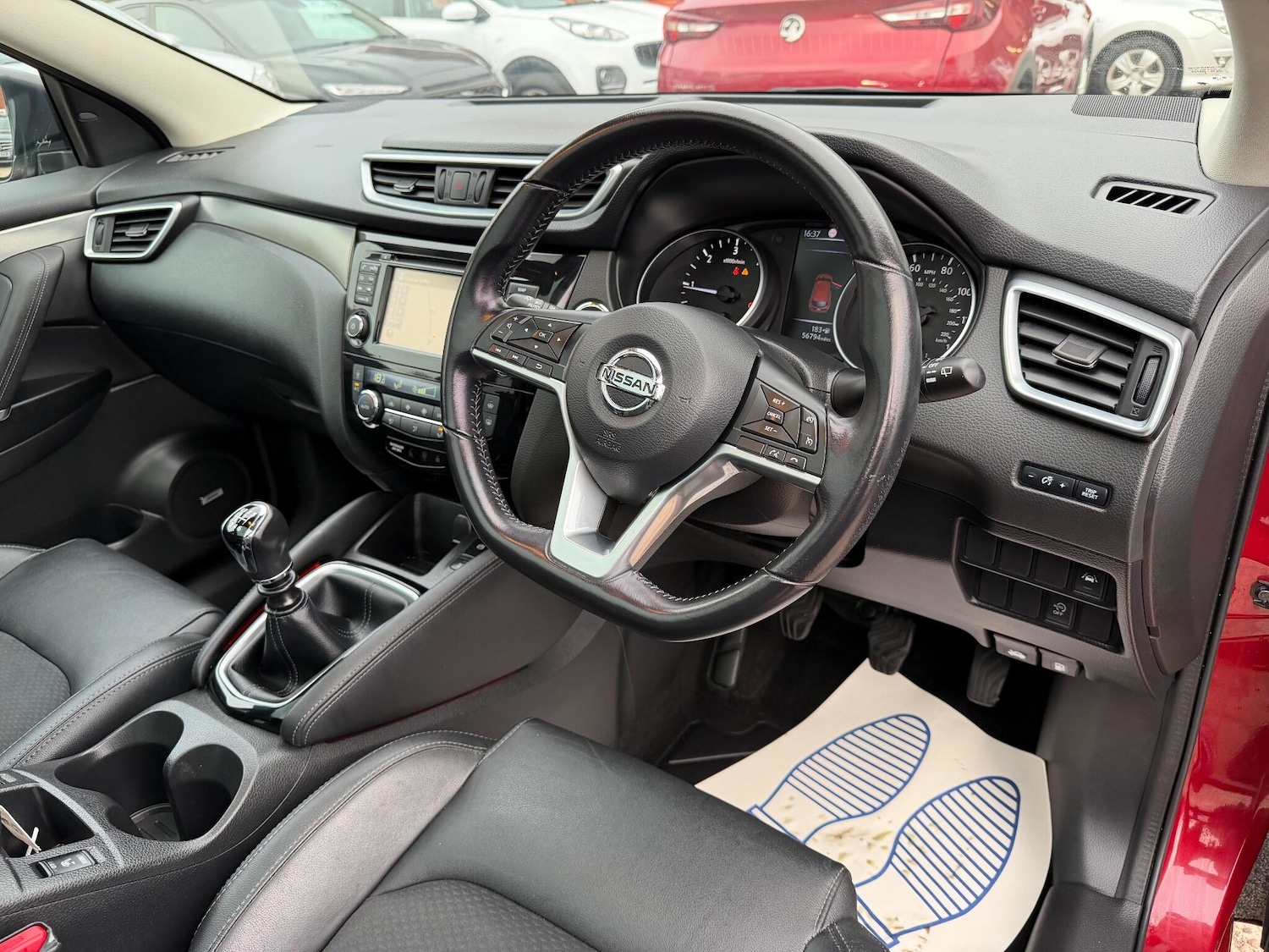 Used Nissan Qashqai for sale - 76996118: Photo 24