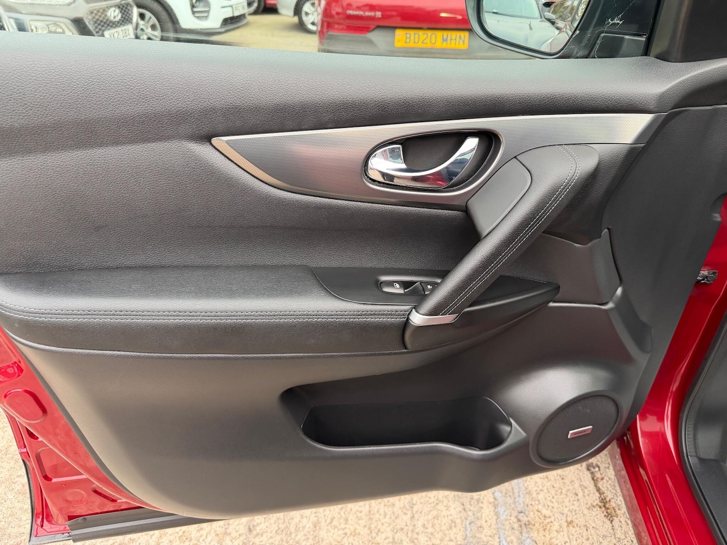 Used Nissan Qashqai for sale - 76996118: Photo 34