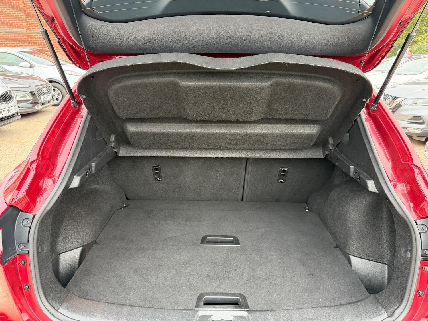 Used Nissan Qashqai for sale - 76996118: Photo 43