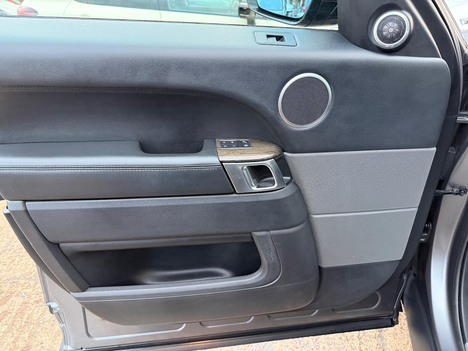 Used Land Rover Range Rover Sport 2016 for sale - 76899108: Photo 33