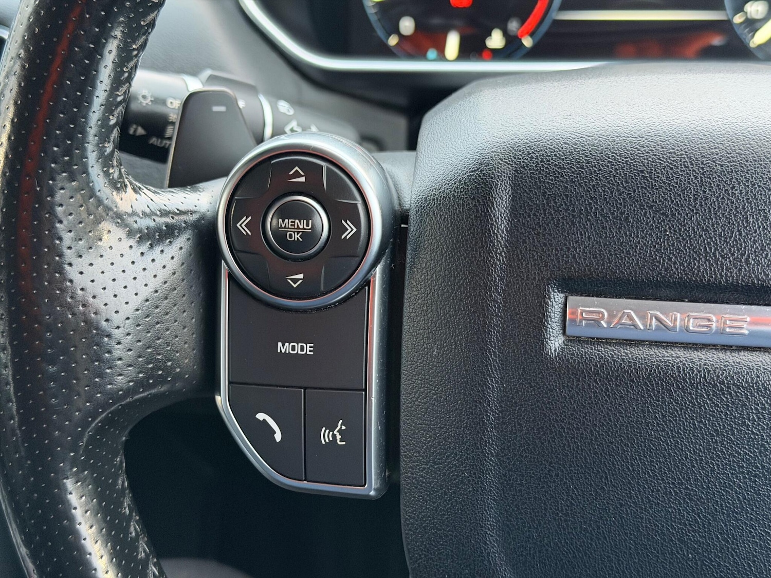 Used Land Rover Range Rover Sport 2016 for sale - 76899108: Photo 40