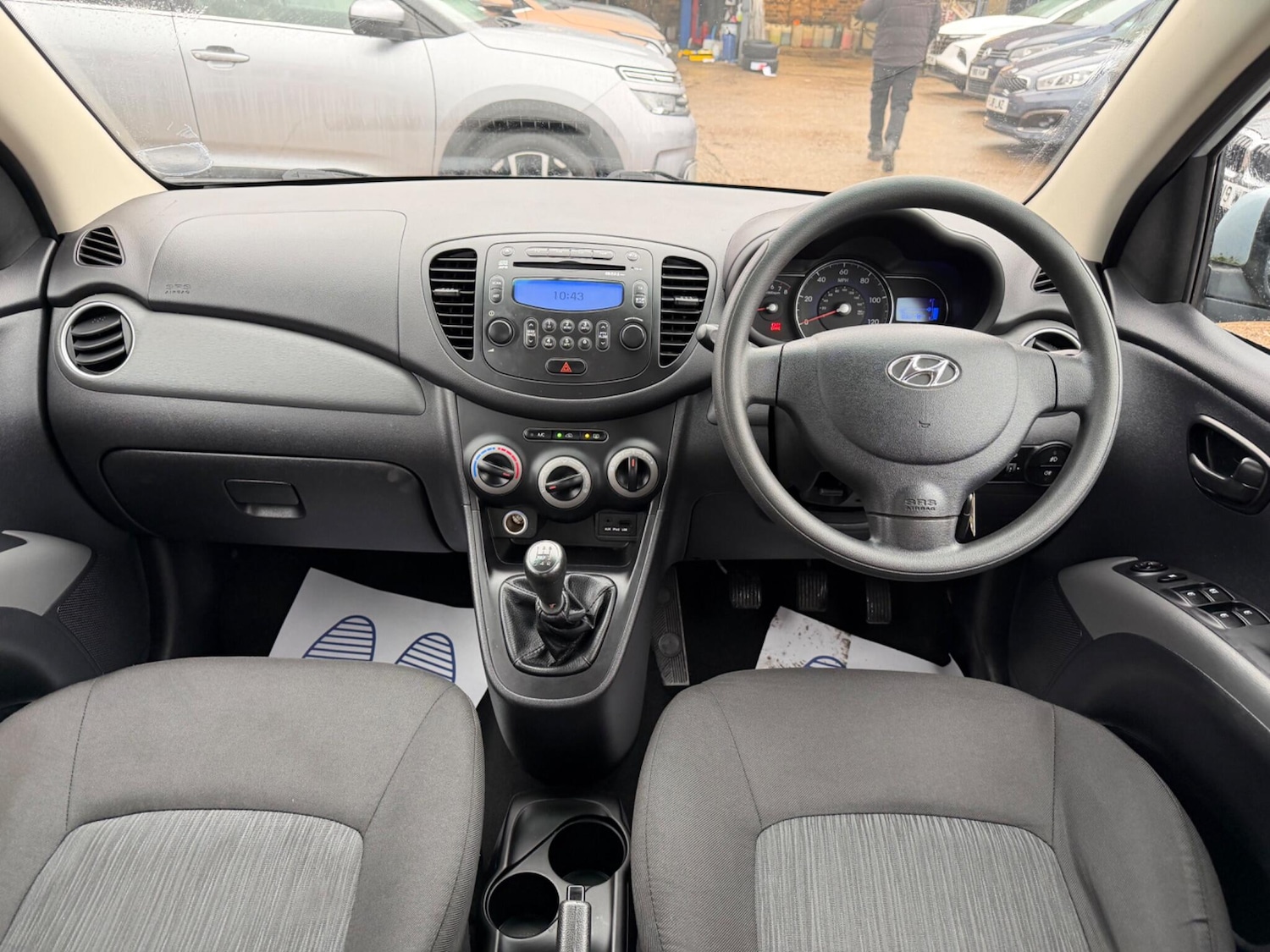 Used Hyundai i10 for sale - 77510308: Photo 15