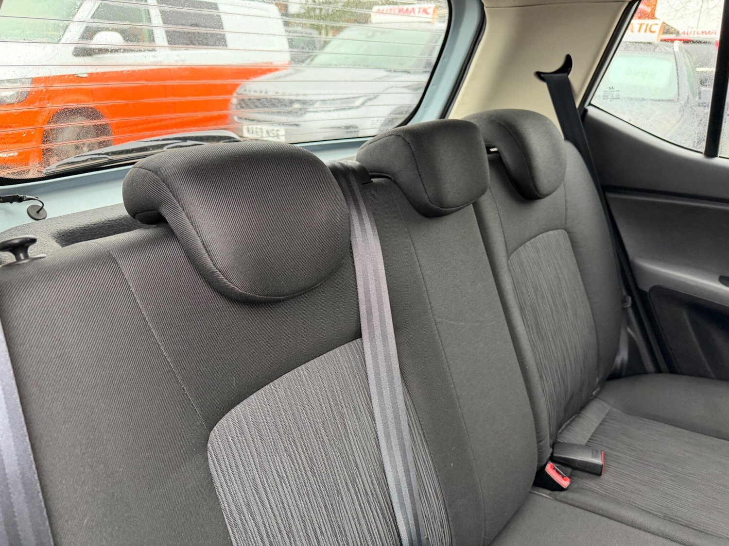 Used Hyundai i10 for sale - 77510308: Photo 18