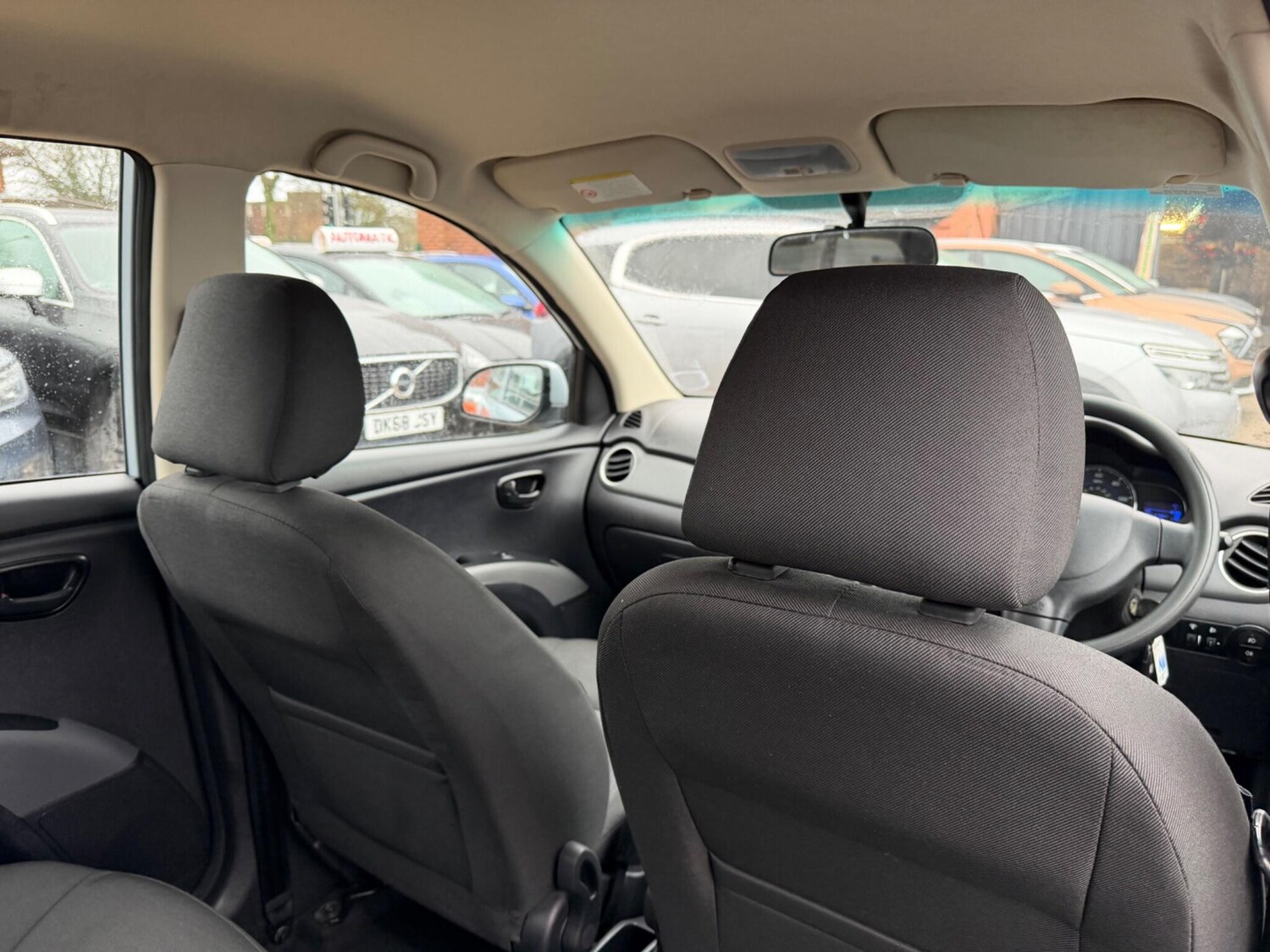 Used Hyundai i10 for sale - 77510308: Photo 19