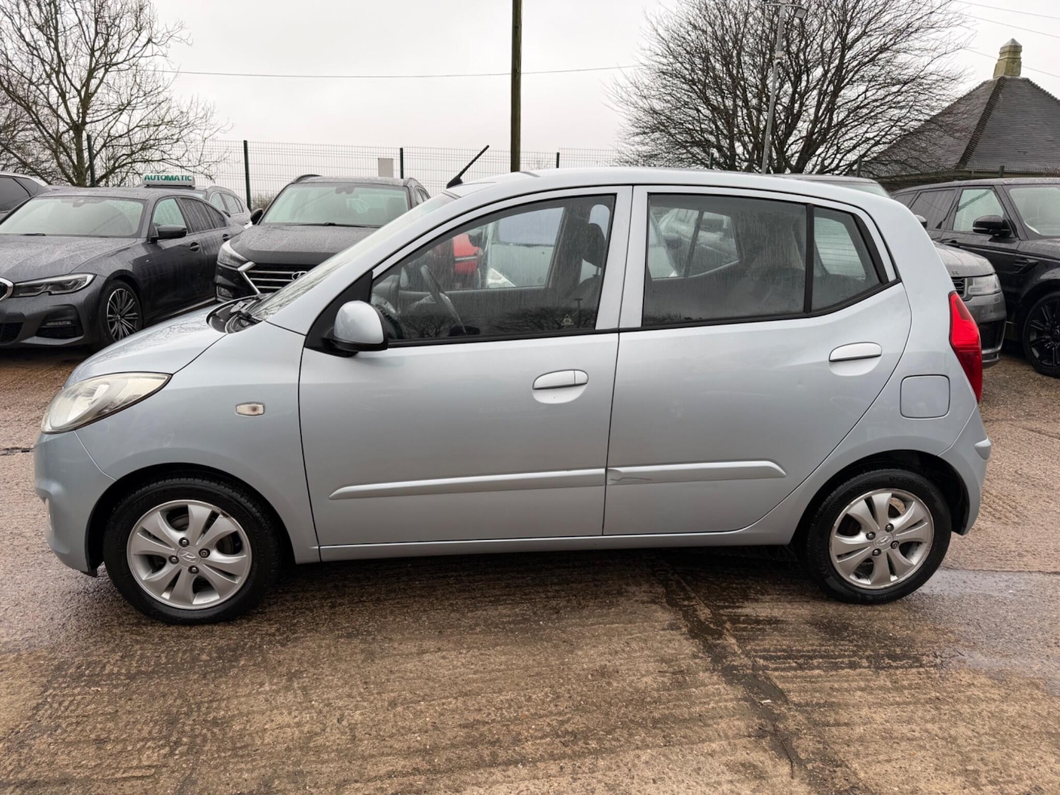 Used Hyundai i10 for sale - 77510308: Photo 4