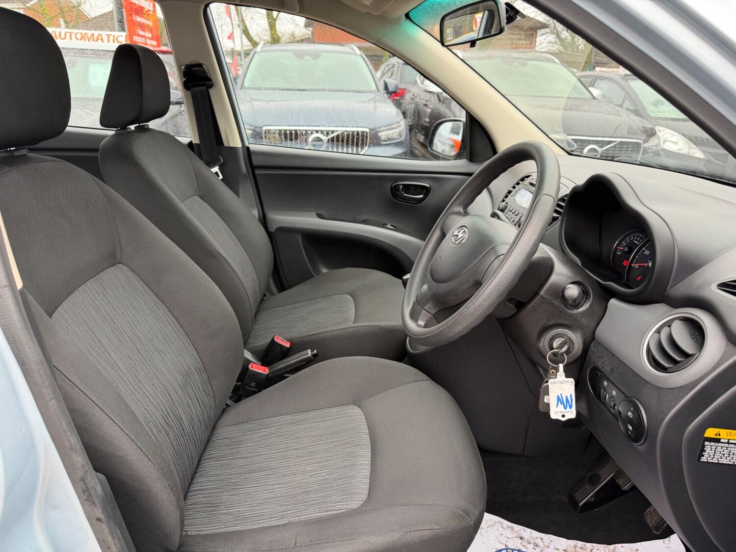 Used Hyundai i10 for sale - 77510308: Photo 9