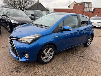 Used Toyota Yaris 2016 for sale - 77214934: Photo