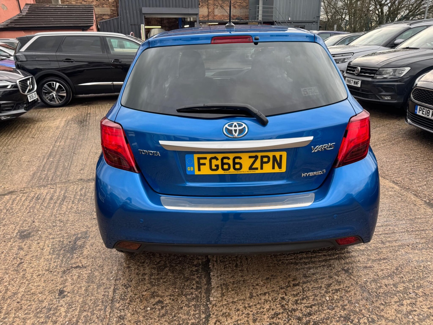 Used Toyota Yaris 2016 for sale - 77214934: Photo 5