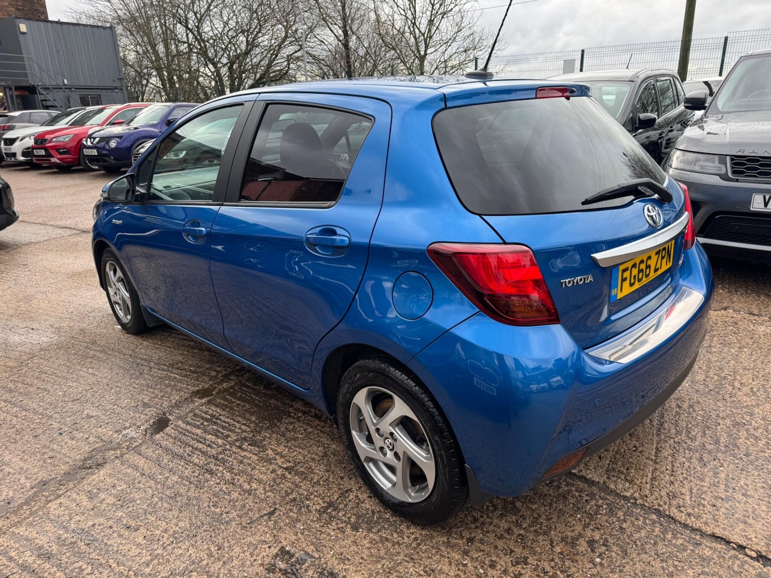 Used Toyota Yaris 2016 for sale - 77214934: Photo 6