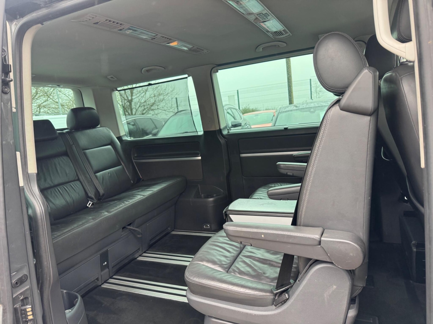 Used Volkswagen Caravelle 2015 for sale - 77524440: Photo 14