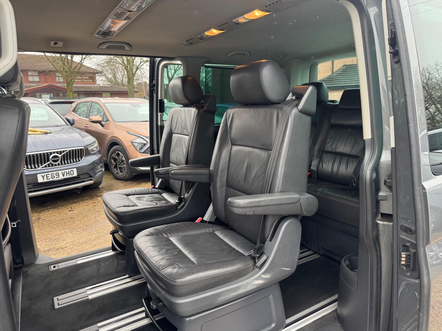 Used Volkswagen Caravelle 2015 for sale - 77524440: Photo 15