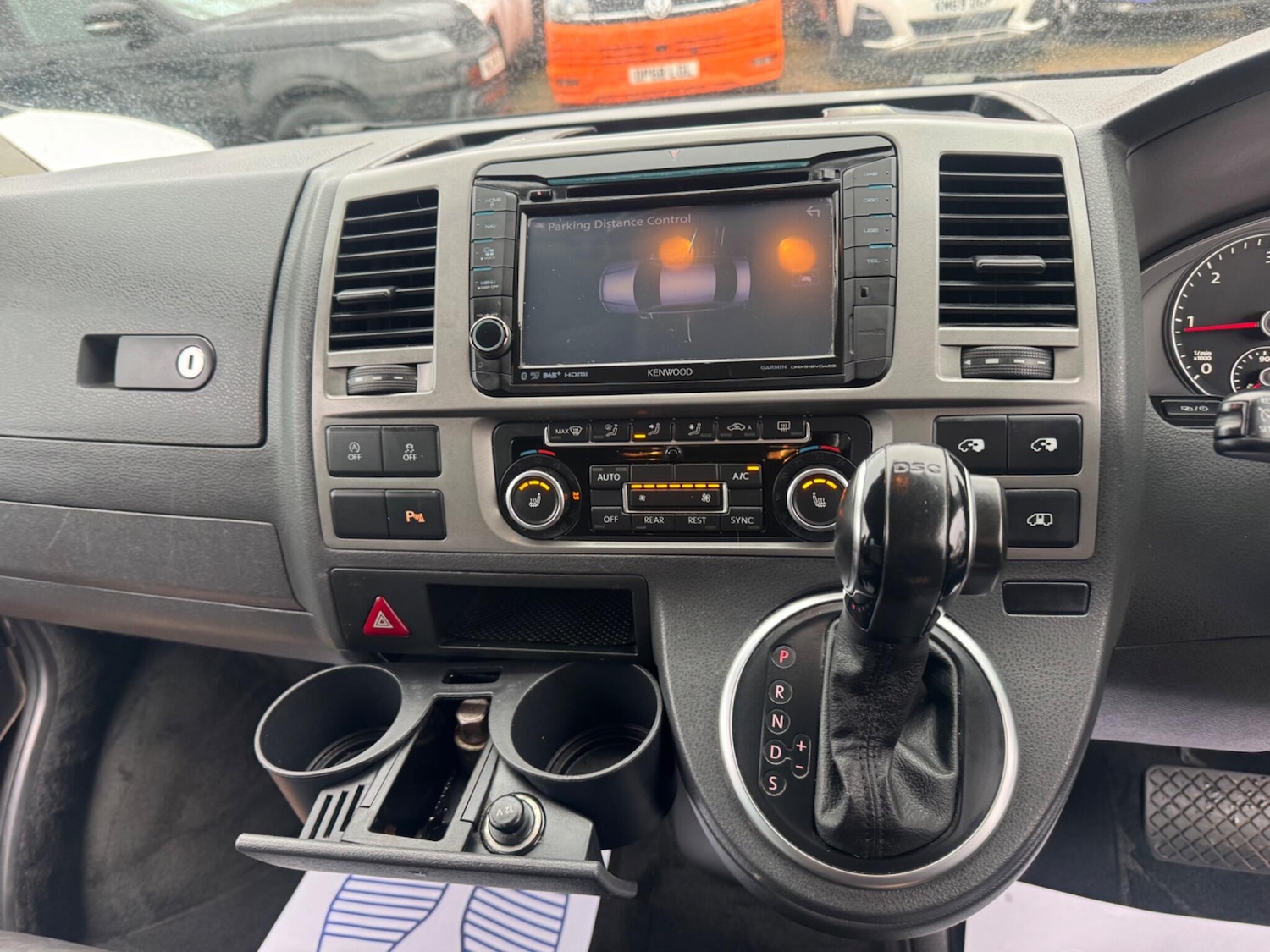 Used Volkswagen Caravelle 2015 for sale - 77524440: Photo 21