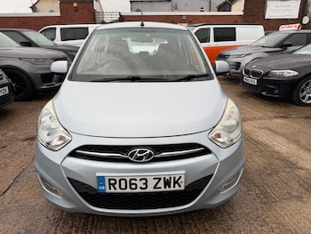 Used Hyundai i10 2013 for sale - 77305392: Photo