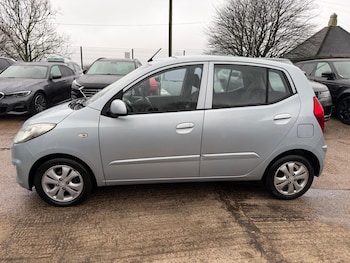 Used Hyundai i10 2013 for sale - 77305392: Photo