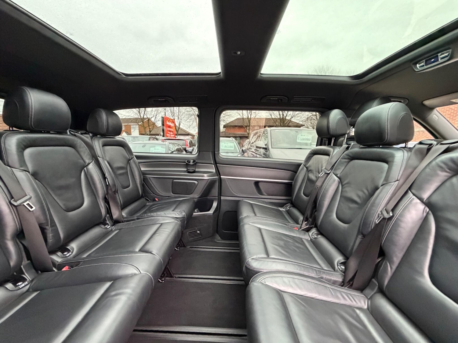 Used Mercedes-Benz V-Class 2018 for sale - 77525109: Photo 14