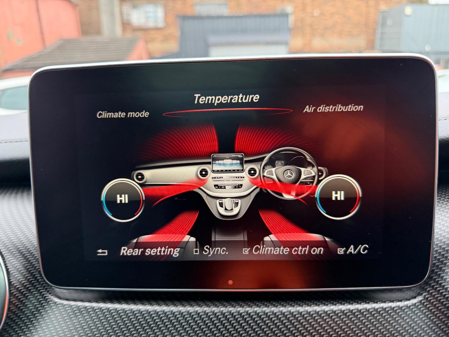 Used Mercedes-Benz V-Class 2018 for sale - 77525109: Photo 24