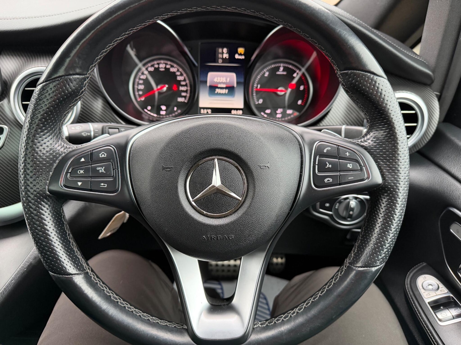 Used Mercedes-Benz V-Class 2018 for sale - 77525109: Photo 39