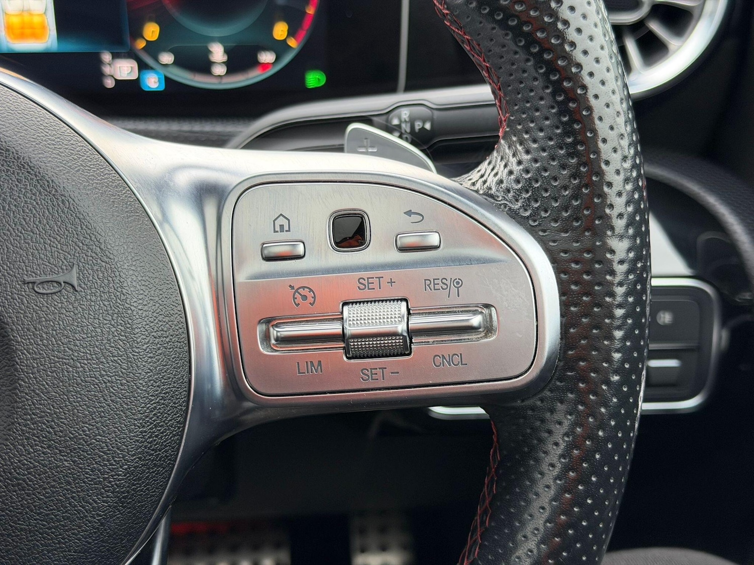 Used Mercedes-Benz A-Class 2018 for sale - 76839797: Photo 34