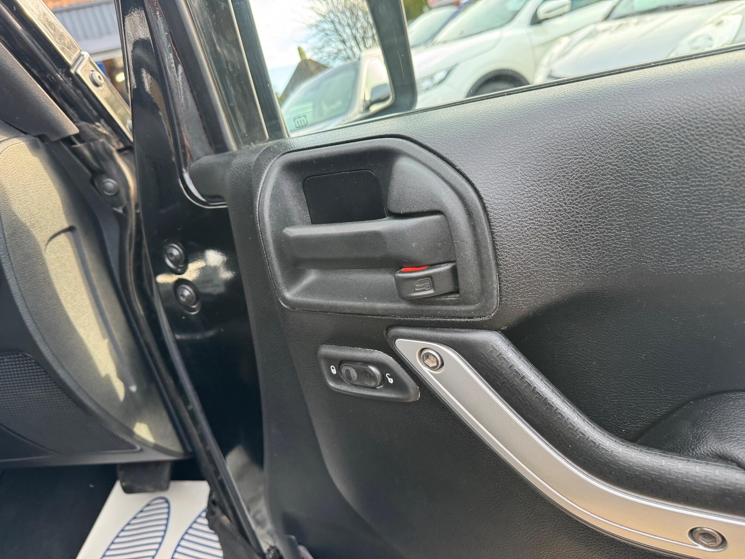 Used Jeep Wrangler for sale - 76409320: Photo 32