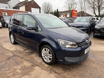 Used Volkswagen Touran 2013 for sale - 79230495: Photo