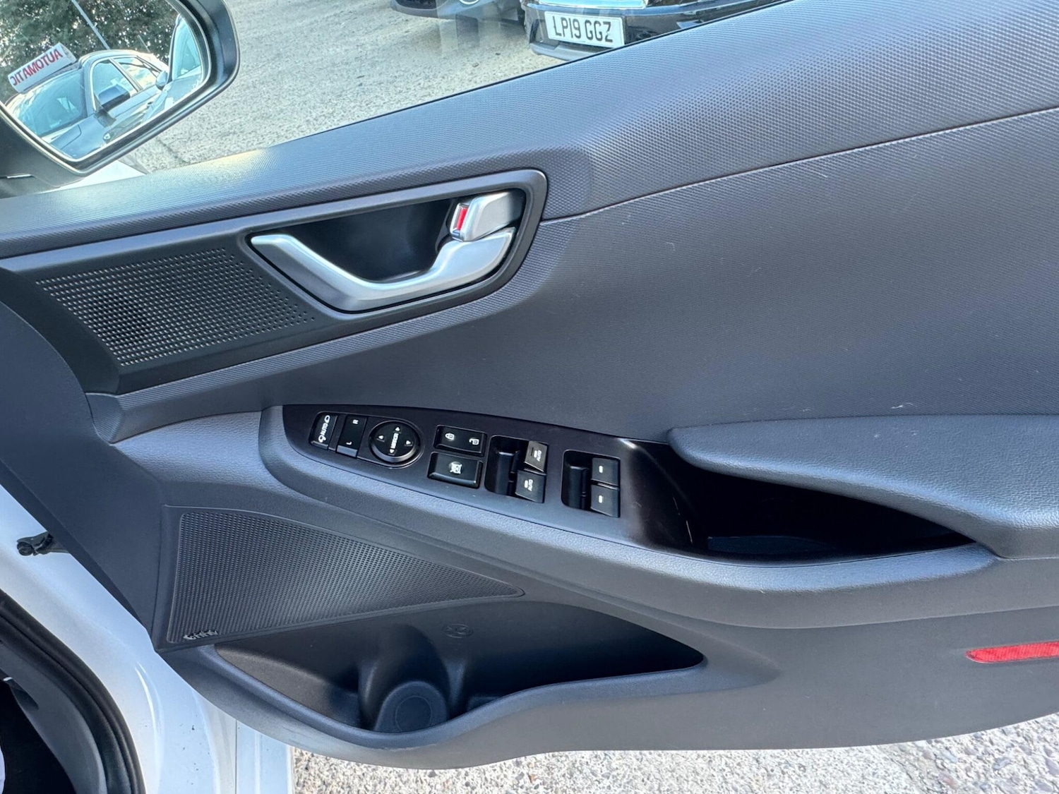 Used Hyundai IONIQ 2018 for sale - 76137086: Photo 27