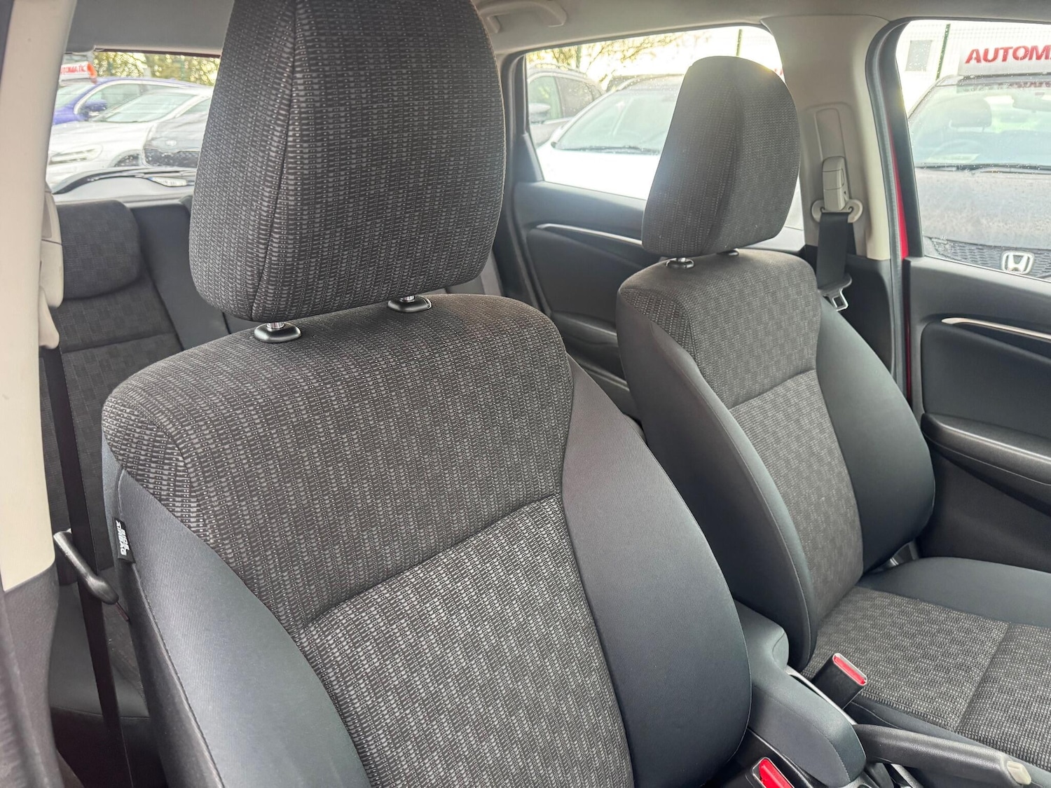 Used Honda Jazz 2017 for sale - 76633011: Photo 15