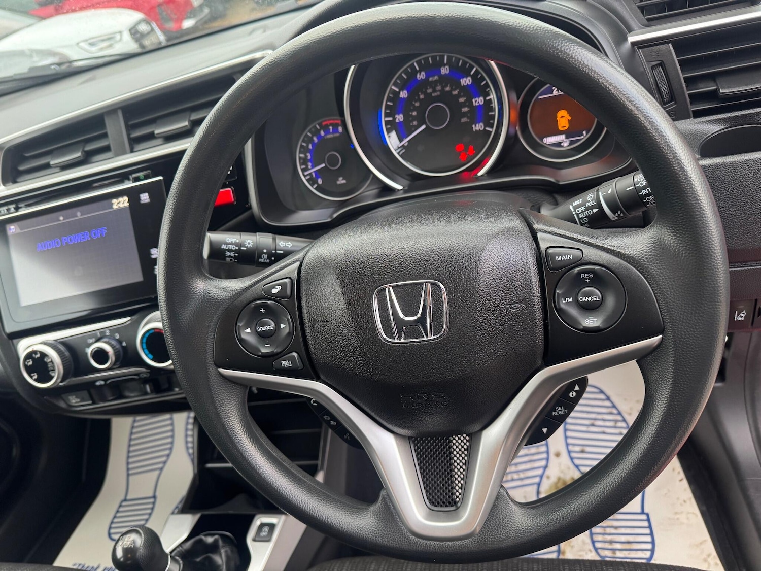 Used Honda Jazz 2017 for sale - 76633011: Photo 26