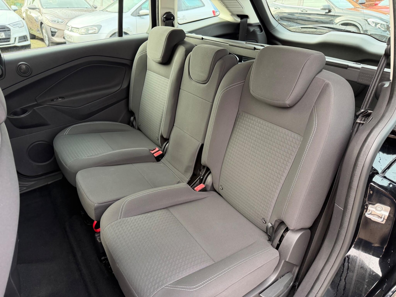 Used Ford Grand C-Max 2018 for sale - 77091409: Photo 17