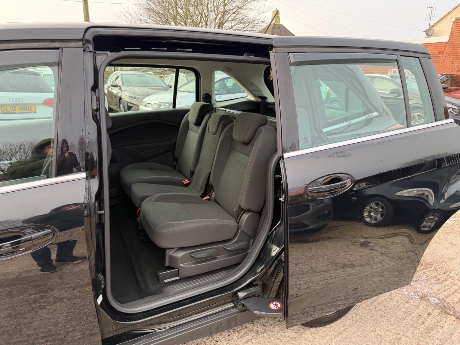 Used Ford Grand C-Max 2018 for sale - 77091409: Photo 30