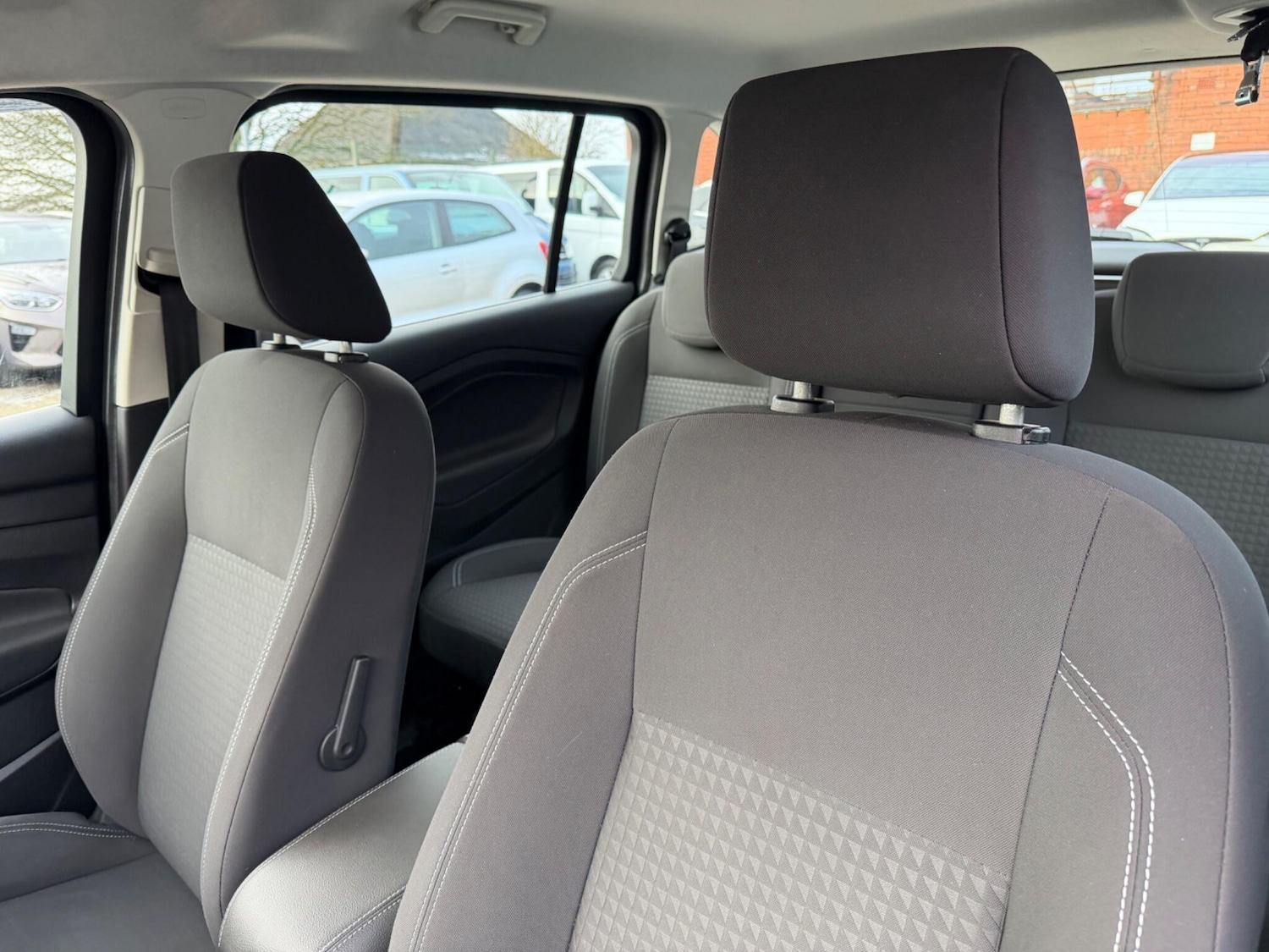 Used Ford Grand C-Max 2018 for sale - 77091409: Photo 35