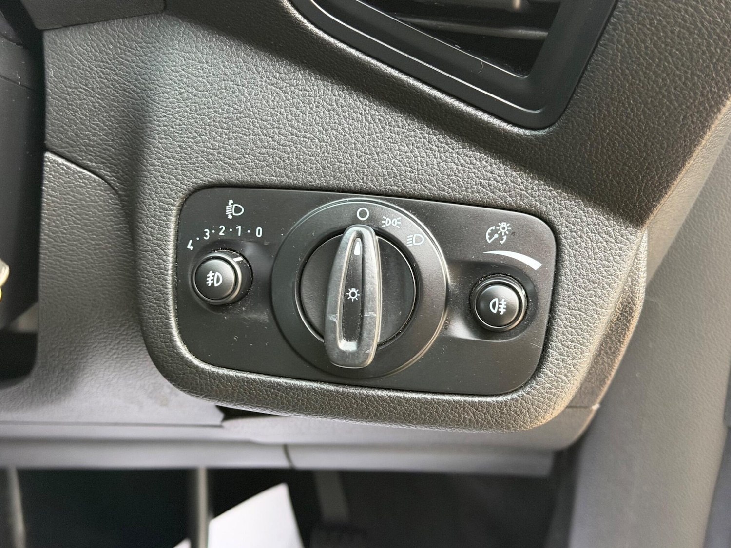 Used Ford Grand C-Max 2018 for sale - 77091409: Photo 40