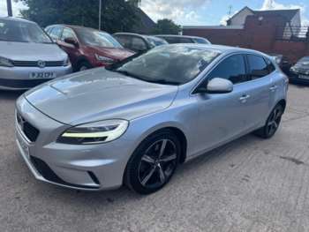 Used Volvo V40 2017 for sale - 74738245: Photo