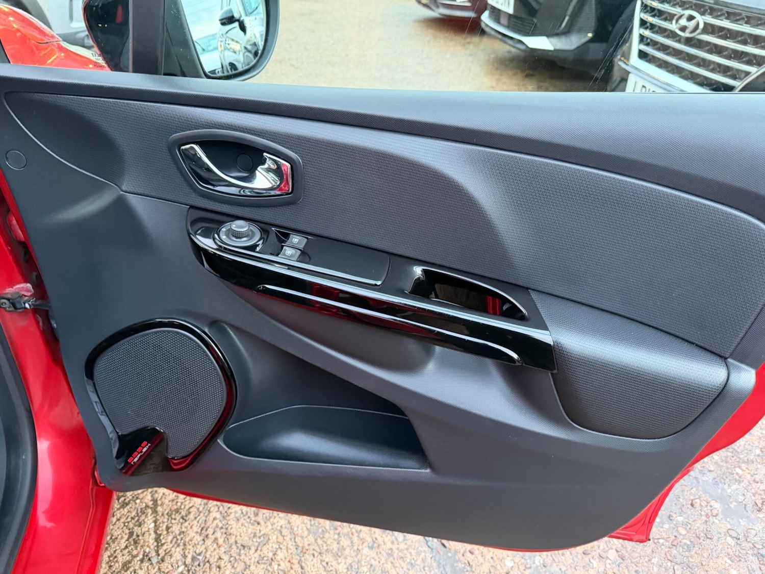 Used Renault Clio 2013 for sale - 77376867: Photo 16