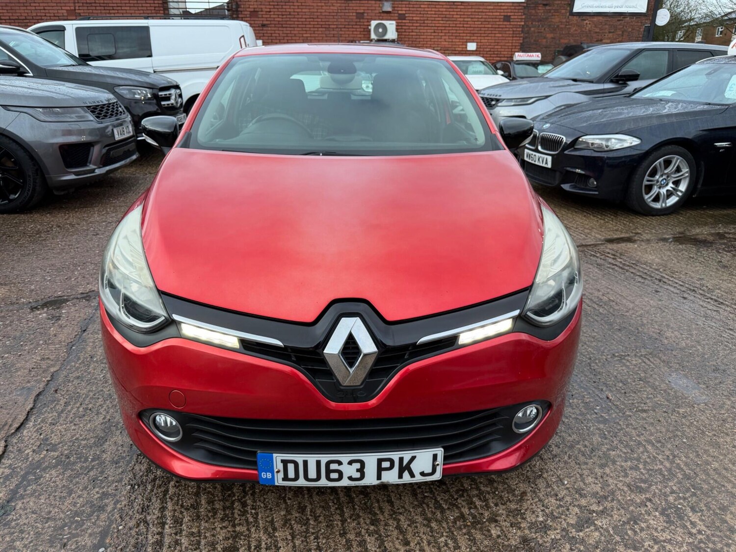 Used Renault Clio 2013 for sale - 77376867: Photo 2