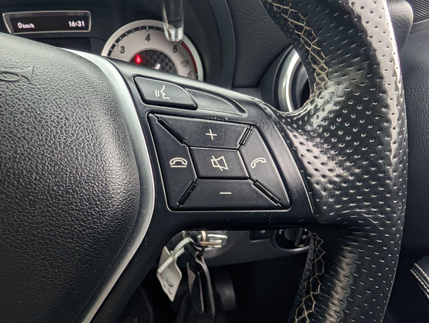 Used Mercedes-Benz A-Class 2014 for sale - 76042867: Photo 24