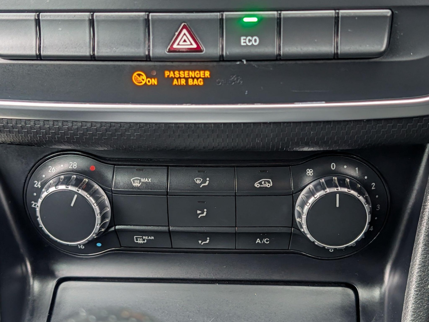Used Mercedes-Benz A-Class 2014 for sale - 76042867: Photo 32